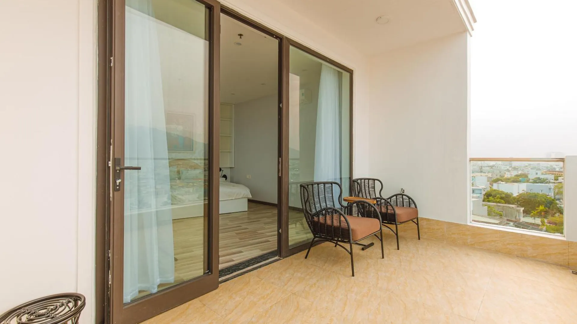 Mercury Beach Danang Дананг