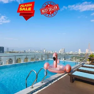 4* Hotel Gold Plaza